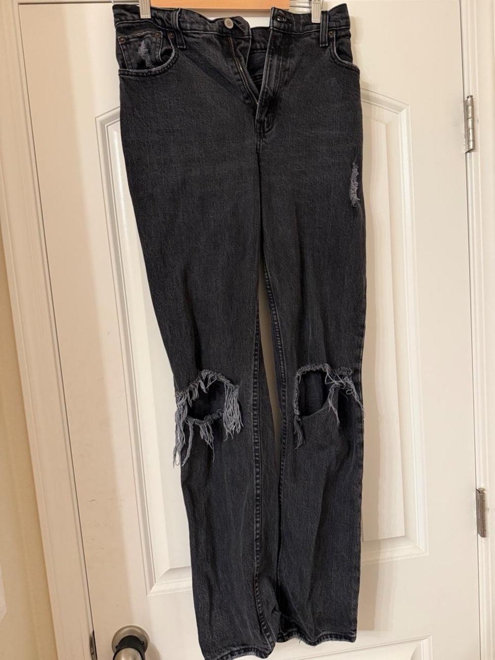 Abercrombie & Fitch black 90s high rise Jean size 6 Long